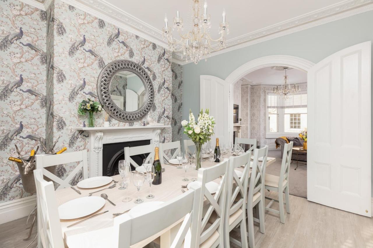 5 Bedroom Magnificent Georgian Townhouse- City Centre Бат Екстериор снимка